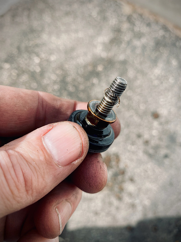 Valve covers stripped threads fix DIY